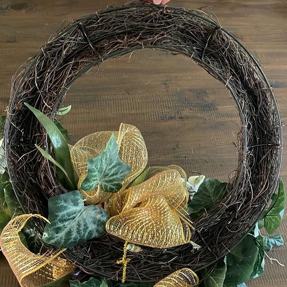 Soft neutral colors/ romantic wreath - Picture 5 of 5